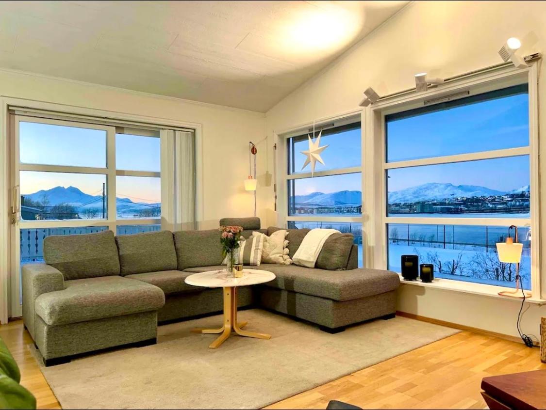 Fjord Bliss - Free Parking Ferienhaus Tromsø